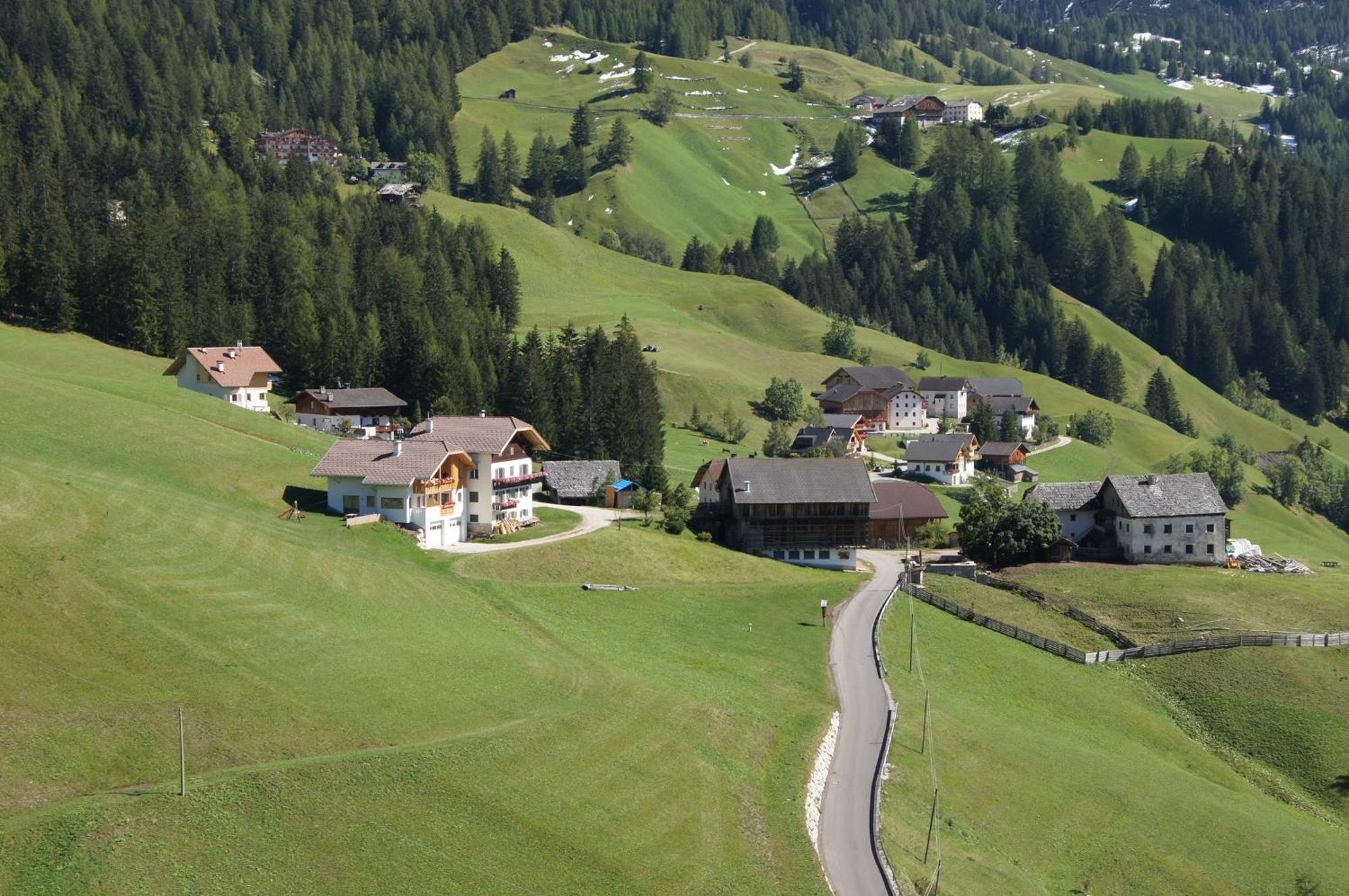 Miribunghof Appartement La Valle Buitenkant foto